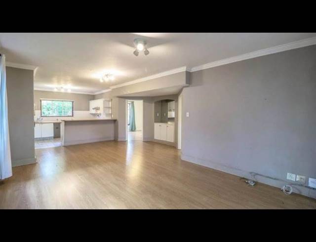 2 BEDROOM TOWNHOUSE FOR SALE IN SAXONWOLD